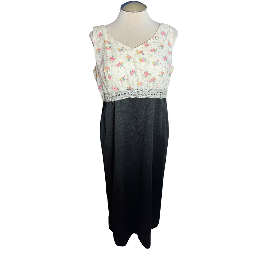 Vintage ILGWU Union Made Floral Eyelet Empire Waist Maxi Dress Black White 14.5